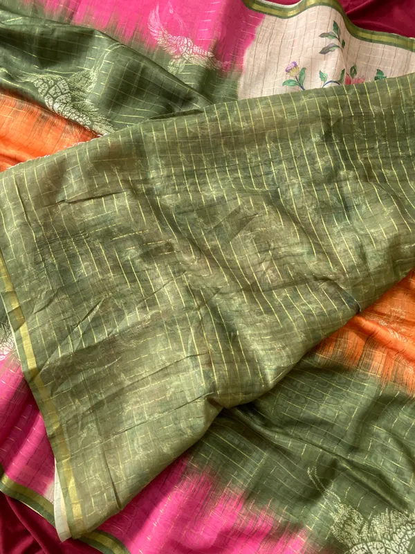 Soft_Semi_Tussar_Silk_sarees_with_Beautiful_Digital_Print_With_Attractive_Border_And_Contrast_Print_Blouse_With_Tassels