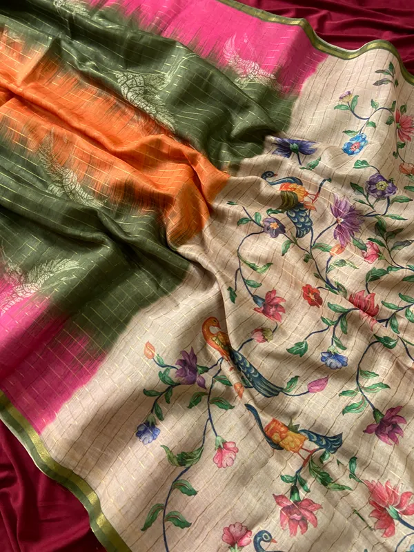 Soft_Semi_Tussar_Silk_sarees_with_Beautiful_Digital_Print_With_Attractive_Border_And_Contrast_Print_Blouse_With_Tassels