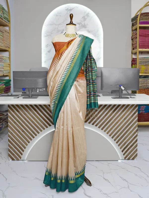 Soft_Tussar_Silk_sarees_with_Beautiful_Digital_Print_With_Attractive_Border_And_Contrast_Print_Blouse_With_Tassels