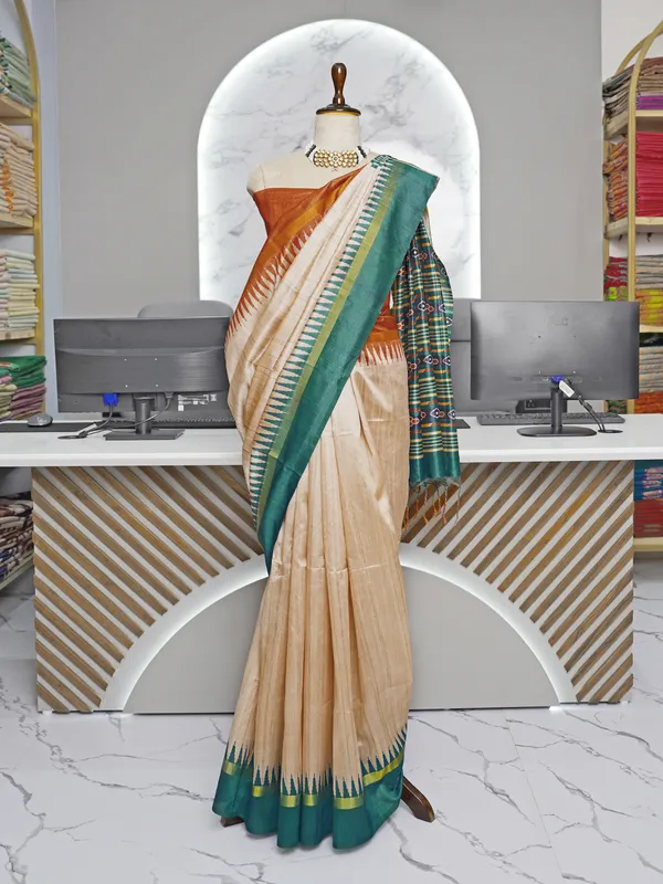 Soft_Tussar_Silk_sarees_with_Beautiful_Digital_Print_With_Attractive_Border_And_Contrast_Print_Blouse_With_Tassels