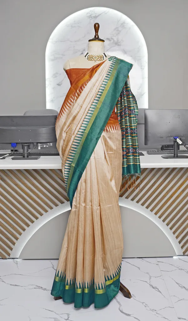 Soft_Tussar_Silk_sarees_with_Beautiful_Digital_Print_With_Attractive_Border_And_Contrast_Print_Blouse_With_Tassels