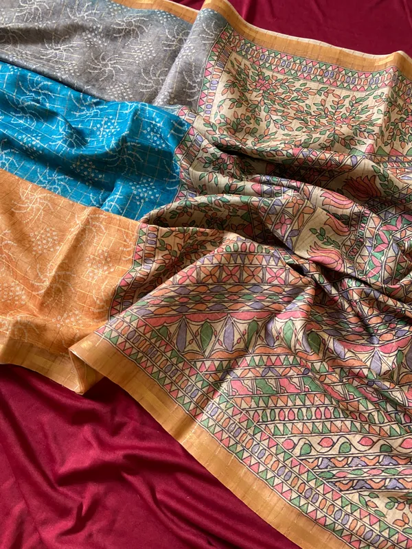 Soft_Semi_Tussar_Silk_sarees_with_Beautiful_Digital_Print_With_Attractive_Border_And_Contrast_Print_Blouse_With_Tassels