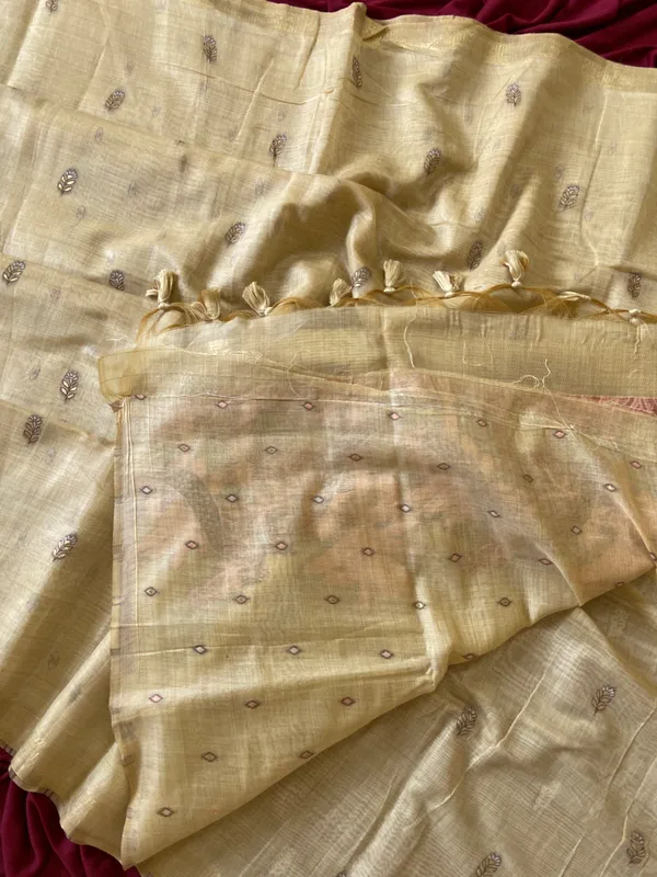 Kashish_Cream_–_Alluring_Wedding_Special_|_Premium_Soft_Muga_Cotton_Saree_with_Colourful_Resham_Weaving_Peacock_Design_Pallu,_Traditional_Zari_Weaving