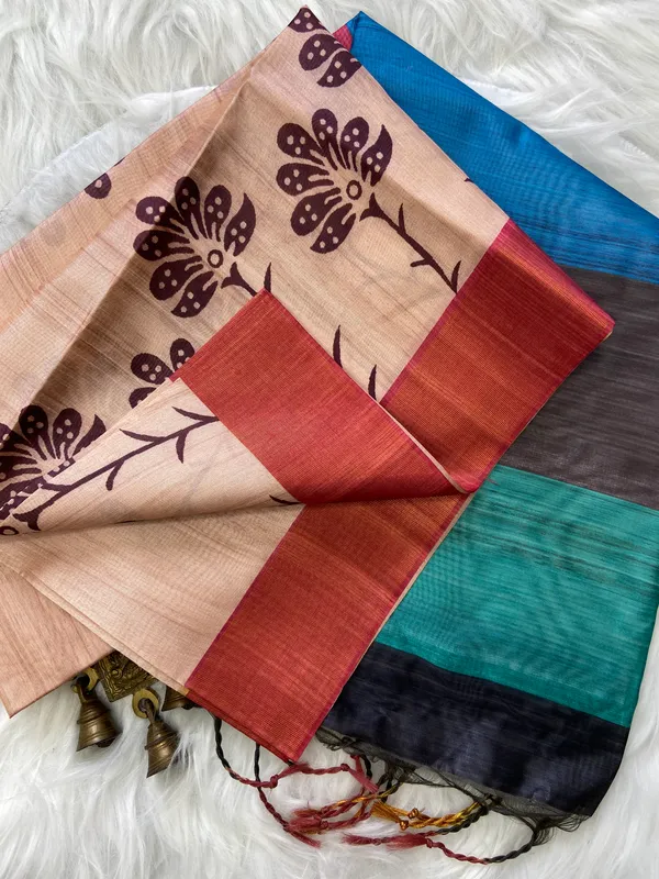 Ziana_Red_–_Diwali_Special_|_Soft_Tussar_Silk_Saree_with_Print,_Border_&_Contrast_Print_Blouse_with_Tassels