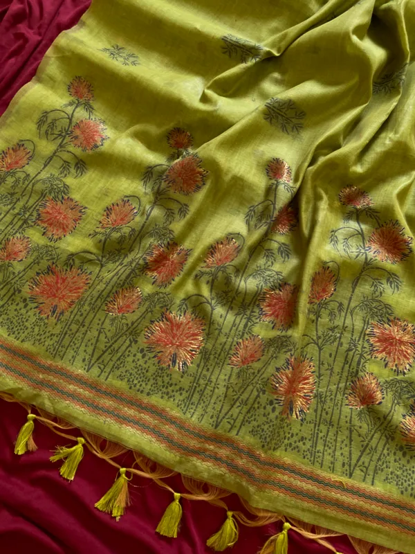 Grisha_Green_–_Floral_Pallu_Wedding_Special_|_Premium_Soft_Muga_Cotton_Saree_with_Colourful_Resham_Weaving_Flower_Design_Pallu