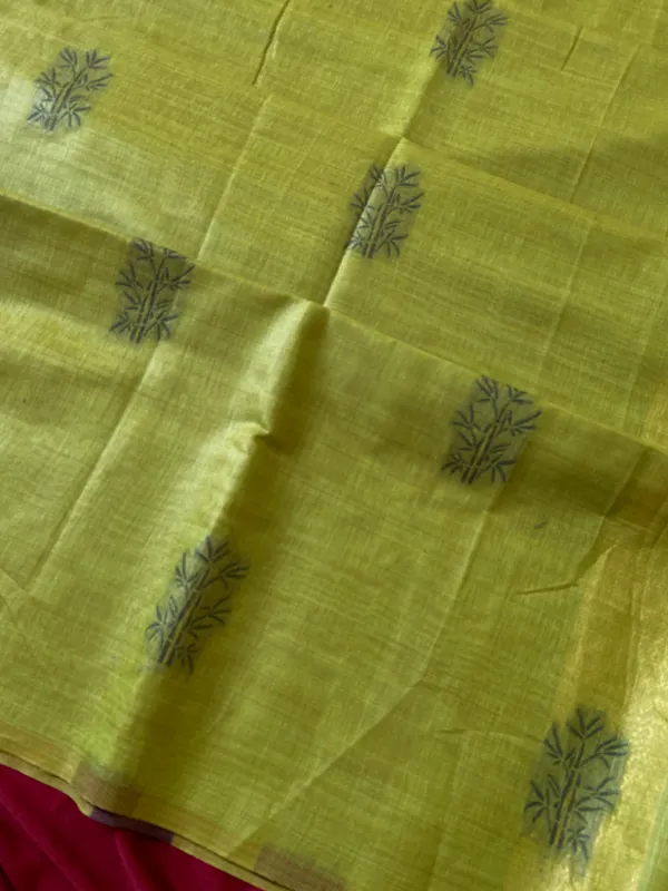 Grisha_Green_–_Floral_Pallu_Wedding_Special_|_Premium_Soft_Muga_Cotton_Saree_with_Colourful_Resham_Weaving_Flower_Design_Pallu
