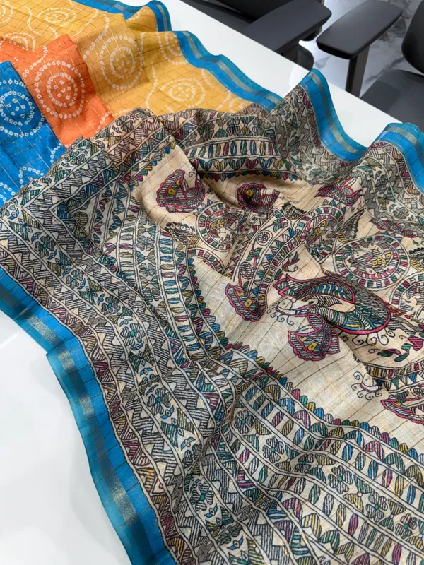 Soft_Semi_Tussar_Silk_sarees_with_Beautiful_Digital_Print_With_Attractive_Border_And_Contrast_Print_Blouse_With_Tassels