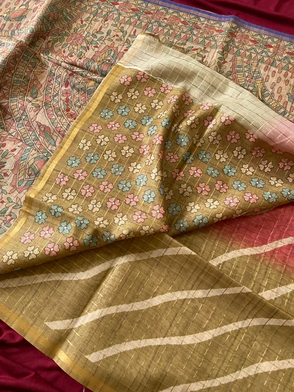 Soft_Semi_Tussar_Silk_sarees_with_Beautiful_Digital_Print_With_Attractive_Border_And_Contrast_Print_Blouse_With_Tassels