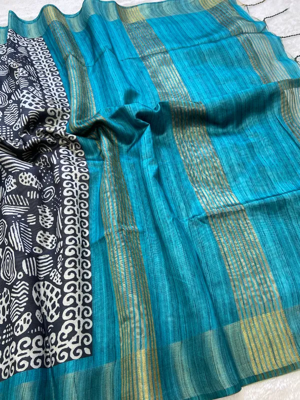 Deepali_Rama_Green_–_Row_of_Lamps_Diwali_Special_|_Soft_Tussar_Silk_Saree_with_Print,_Border_&_Contrast_Print_Blouse_with_Tassels