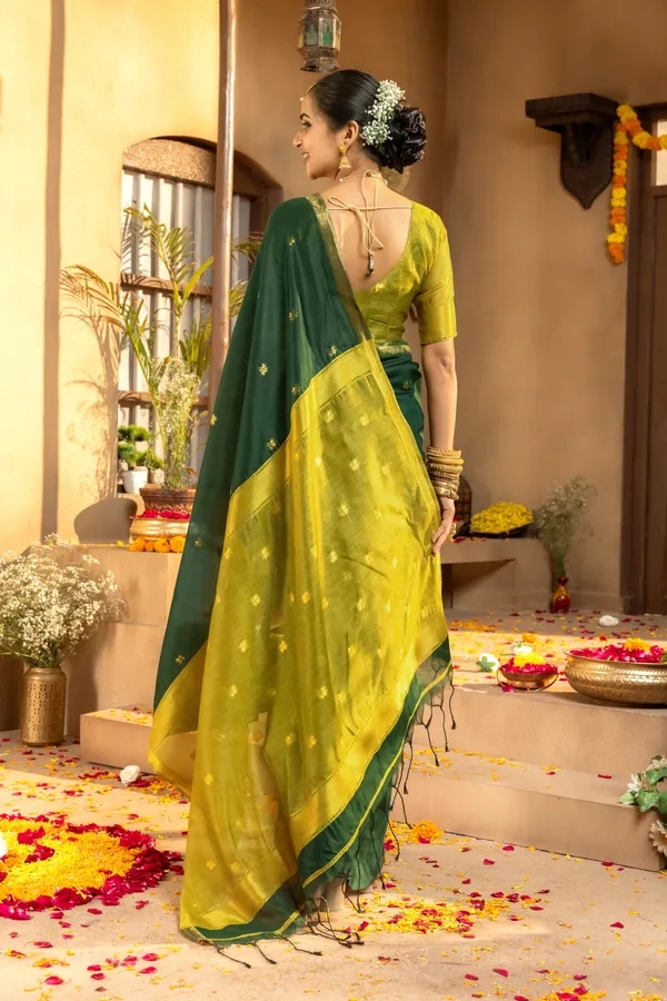 Jasleen_Mehendi_Green_–_Wedding_Special_|_Original_Maheswari_Cotton_Silk_Saree_with_Kanchipuram_Rich_Gold-Toned_Woven_Butti_Zari_Work,_Zari_Border