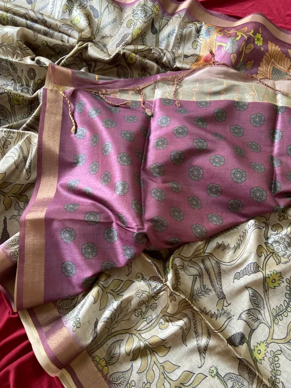 Soft_Tussar_Silk_sarees_with_Beautiful_Digital_Print_With_Attractive_Border_And_Contrast_Print_Blouse_With_Tassels