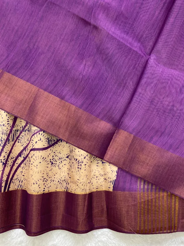 Aalia_Wine_–_Noble_Diwali_Special_|_Soft_Tussar_Silk_Saree_with_Print,_Border_&_Contrast_Print_Blouse_with_Tassels