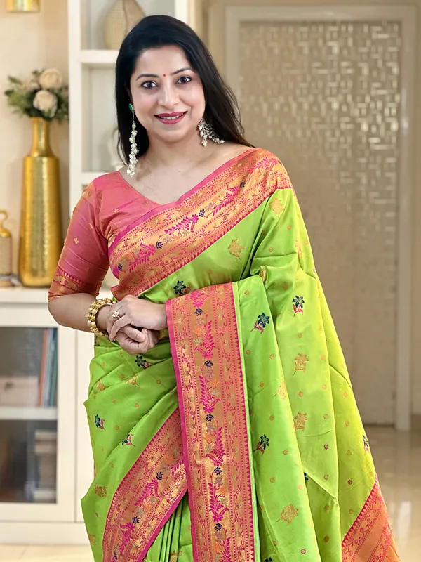Premium_Soft_Paithani_Silk_sarees_With_Beautiful_Weaving_Pattern_With_Attractive_Rich_Pallu_And_Border_And_Weaving_Blouse_With_Tassels