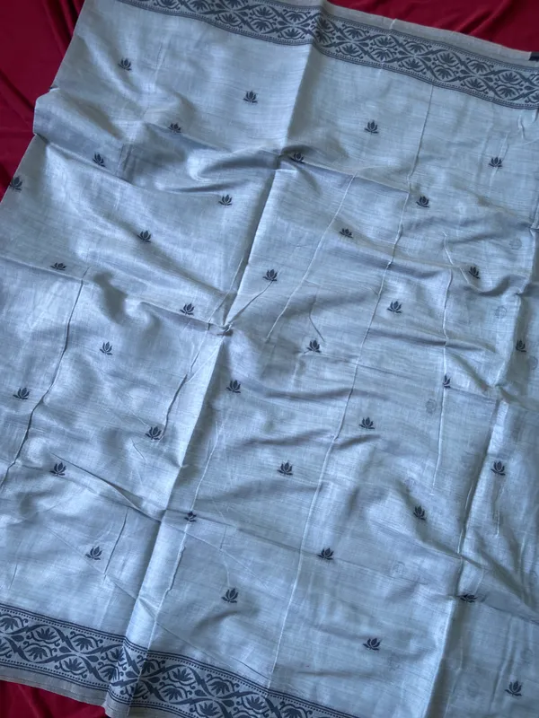 Premium_Soft_Muga_Cotton_sarees_with_Beautiful_Colourfull_3D_Woven_Design_Pallu_With_Attractive_All_Over_Resham_Weaving_Butti_Design_With_Resham_Weaving_Border_And_Running_Blouse_With_Fancy_Tassels