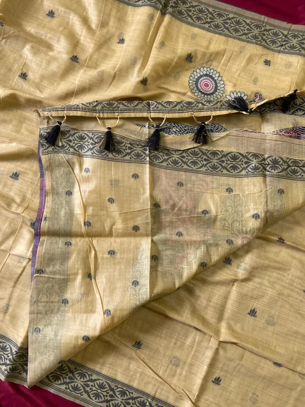 Premium_Soft_Muga_Cotton_sarees_with_Beautiful_Colourfull_3D_Woven_Design_Pallu_With_Attractive_All_Over_Resham_Weaving_Butti_Design_With_Resham_Weaving_Border_And_Running_Blouse_With_Fancy_Tassels