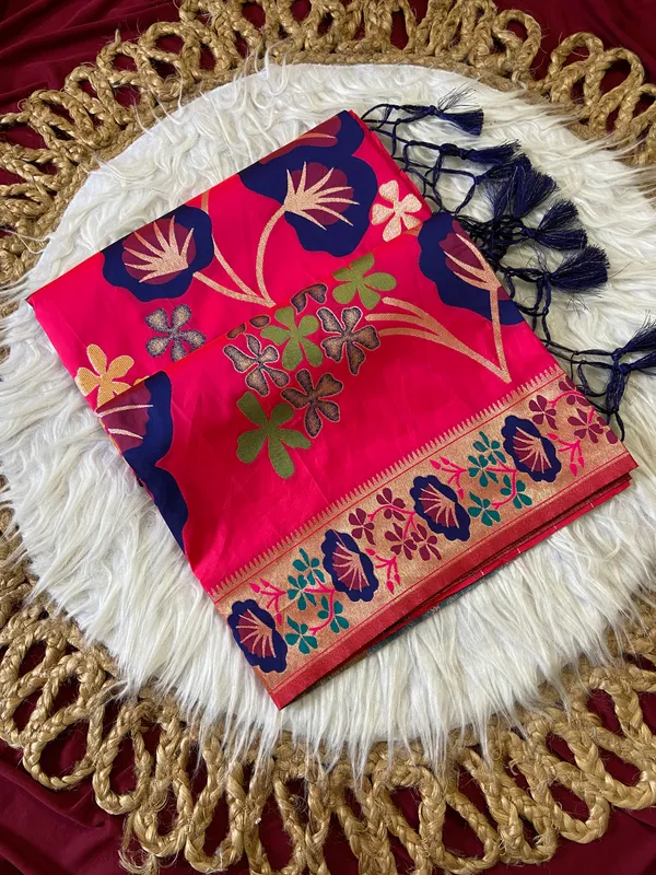 Premium_Soft_Silk_sarees_with_Beautiful_Pallu_Weaving_Zari_With_Attractive_Flower_Design_And_Weaving_Design_Blouse_With_Tassels