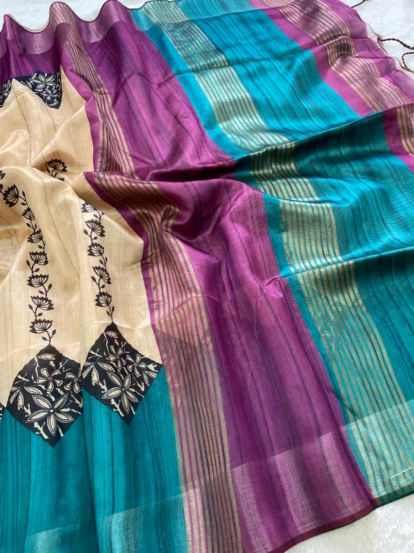 Tanya_Pink_&_Rama_Green_–_Festive_Season_Special_|_Soft_Tussar_Silk_Saree_with_Print,_Border_&_Contrast_Print_Blouse_with_Tassels