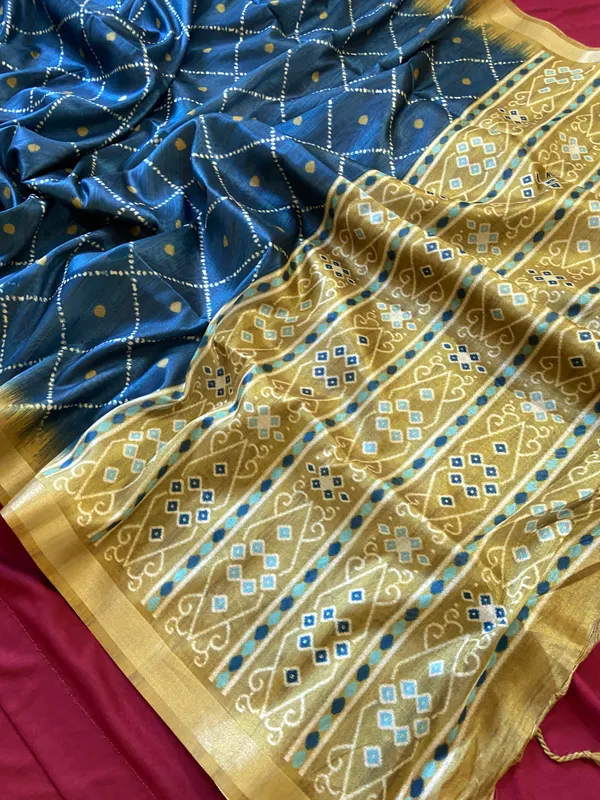 Soft_Tussar_Silk_sarees_with_Beautiful_Digital_Print_With_Attractive_Border_And_Contrast_Print_Blouse_With_Tassels