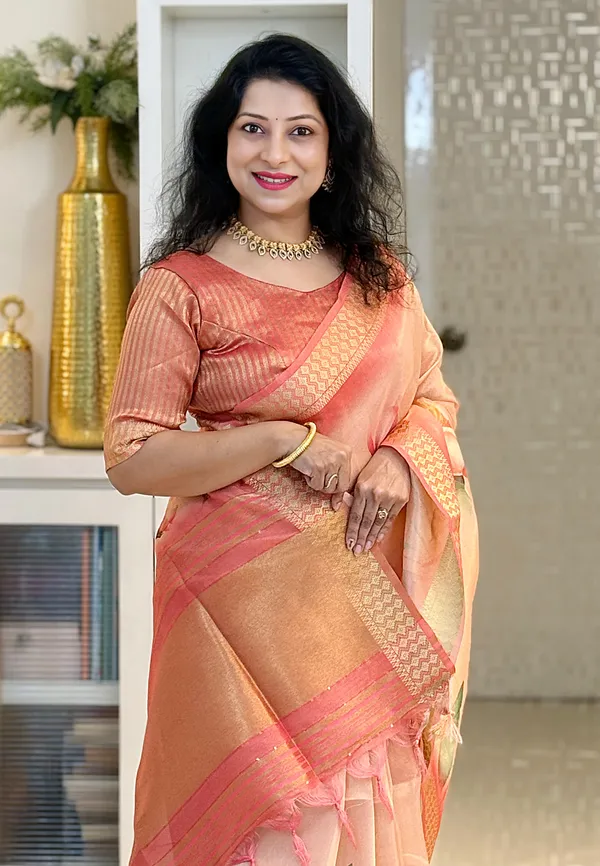 Soft_Tissue_Silk_sarees_with_Beautiful_Digital_Print_With_Attractive_Border_&_Rich_Pallu_With_Sequence_And_Contrast_Print_Blouse_With_Tassels