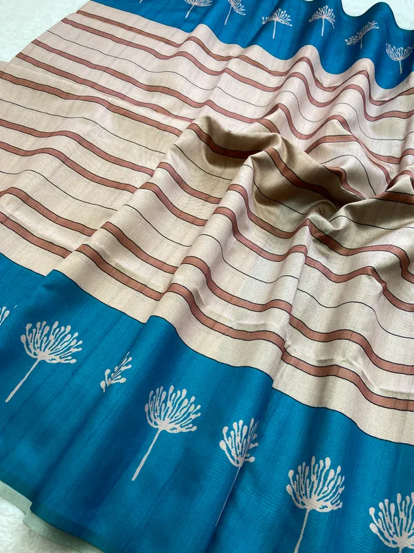 Soft_Tussar_Silk_sarees_with_Beautiful_Digital_Print_With_Attractive_Border_And_Contrast_Print_Blouse_With_Tassels