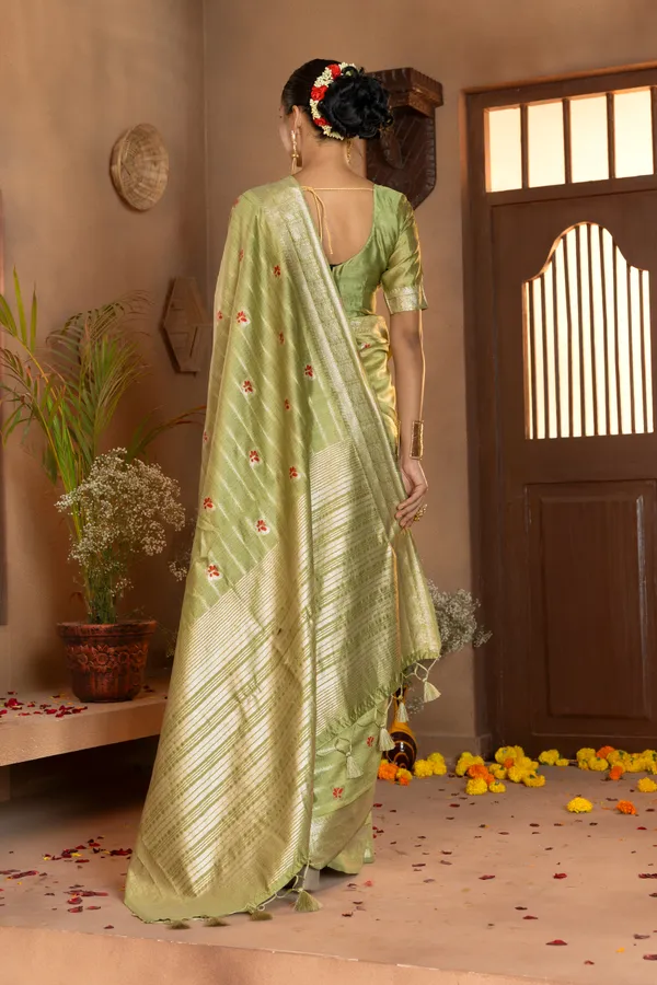 Dhanya_Mehendi_Green_–_Blessed_Wedding_Special_|_Premium_Soft_Khadi_Linen_Saree_with_Design_Weaving_Pallu,_Traditional_Zari_Weaving_Border