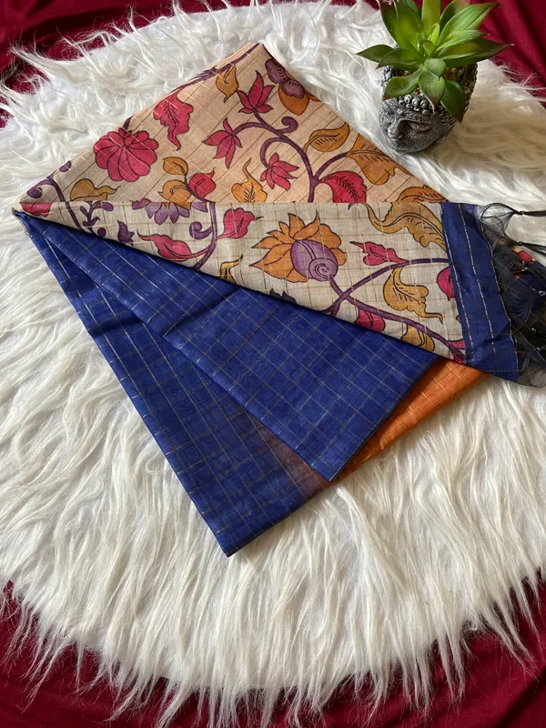 Soft_Semi_Tussar_Silk_sarees_with_Beautiful_Digital_Print_With_Attractive_Border_And_Contrast_Print_Blouse_With_Tassels