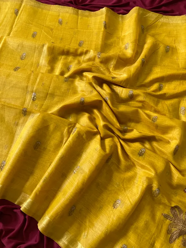 Kashish_Yellow_–_Alluring_Wedding_Special_|_Premium_Soft_Muga_Cotton_Saree_with_Colourful_Resham_Weaving_Peacock_Design_Pallu