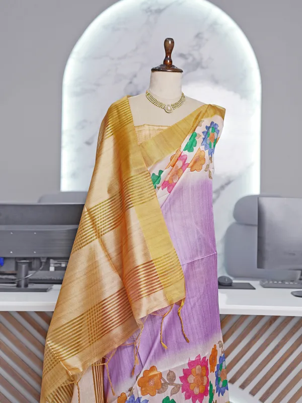 Soft_Tussar_Silk_sarees_with_Beautiful_Digital_Print_With_Attractive_Border_And_Contrast_Print_Blouse_With_Tassels