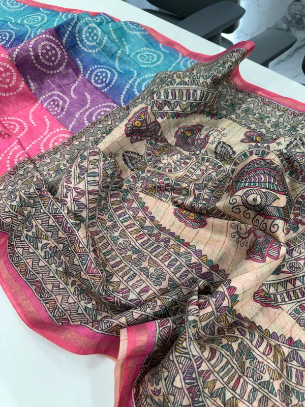Soft_Semi_Tussar_Silk_sarees_with_Beautiful_Digital_Print_With_Attractive_Border_And_Contrast_Print_Blouse_With_Tassels