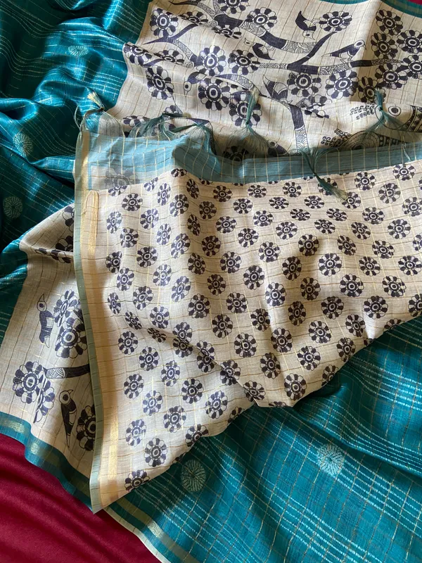 Soft_Semi_Tussar_Silk_sarees_with_Beautiful_Digital_Print_With_Attractive_Border_And_Contrast_Print_Blouse_With_Tassels