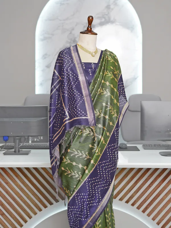 Soft_Tussar_Silk_sarees_with_Beautiful_Digital_Print_With_Attractive_Border_And_Contrast_Print_Blouse_With_Tassels