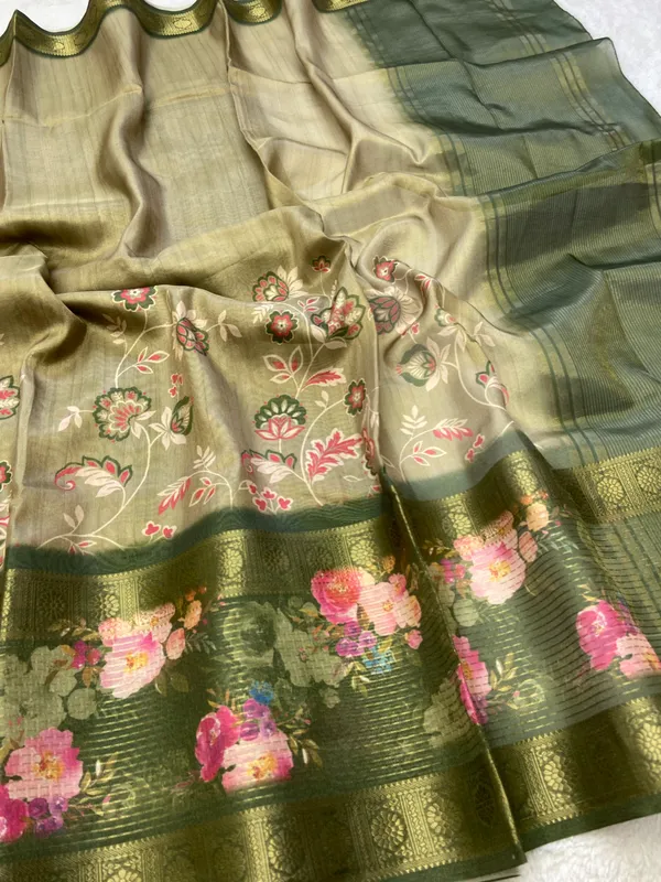 Soft_Maheshwari_Tissue_Silk_sarees_with_Beautiful_Digital_Print_With_Attractive_Border_&_Rich_Pallu_With_Sequence_And_Contrast_Print_Blouse_With_Tassels