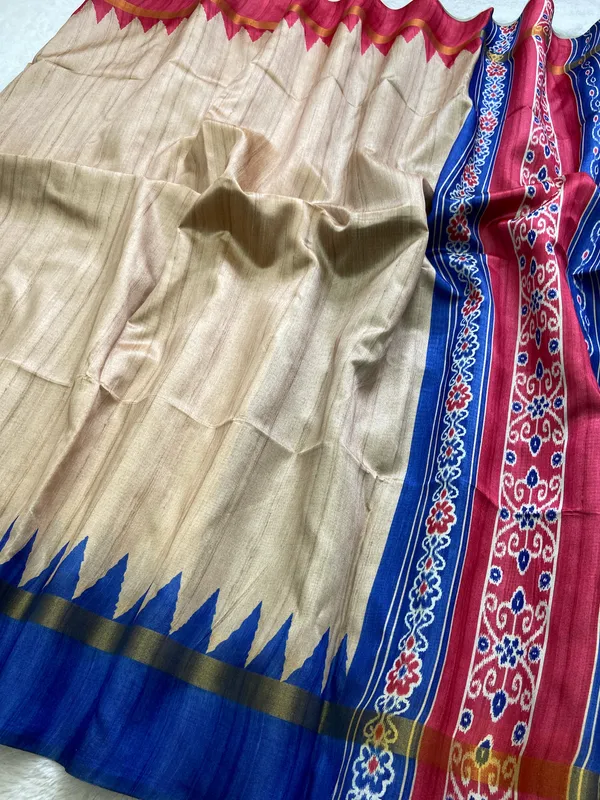 Soft_Tussar_Silk_sarees_with_Beautiful_Print_With_Attractive_Border_And_Contrast_Print_Blouse_With_Tassels