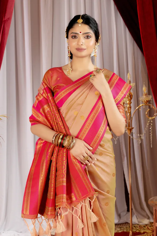 Narayana_Pattu_Narayanpet_Silk_sarees_with_Beautiful_Booti_in_Contrast_Pink-Cream_Shades_With_Attractive_Weaving_Gold_Zari_Design_And_Contrast_Blouse_With_Tassels