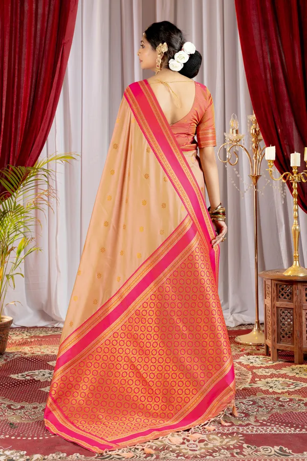 Narayana_Pattu_Narayanpet_Silk_sarees_with_Beautiful_Booti_in_Contrast_Pink-Cream_Shades_With_Attractive_Weaving_Gold_Zari_Design_And_Contrast_Blouse_With_Tassels