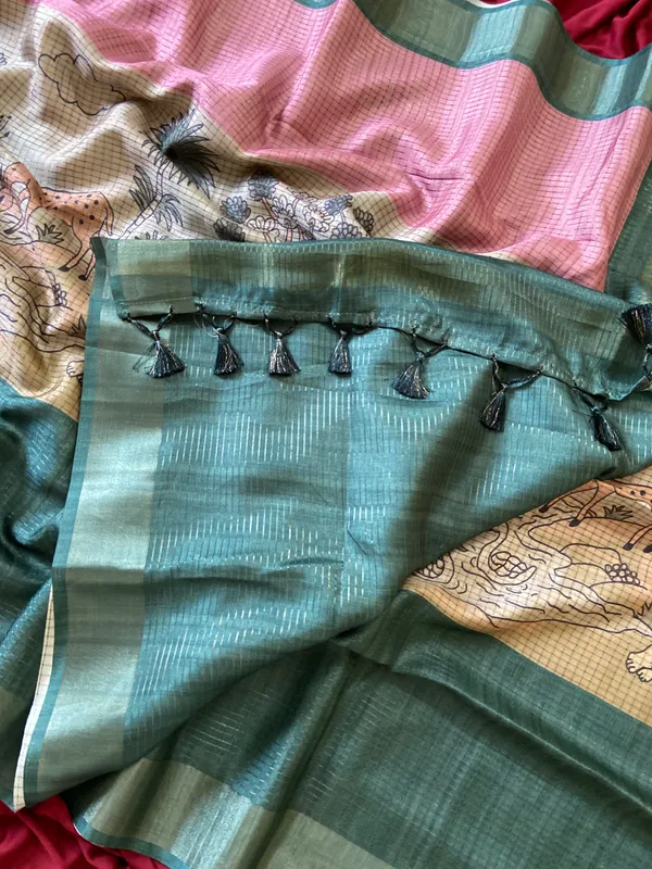 Adriana_Green_–_Checks_Design_Aesthetic_Edit_for_You_|_Soft_Tussar_Silk_Saree_with_Digital_Print,_Checks_Design_Saree_&_Digital_Print_Blouse