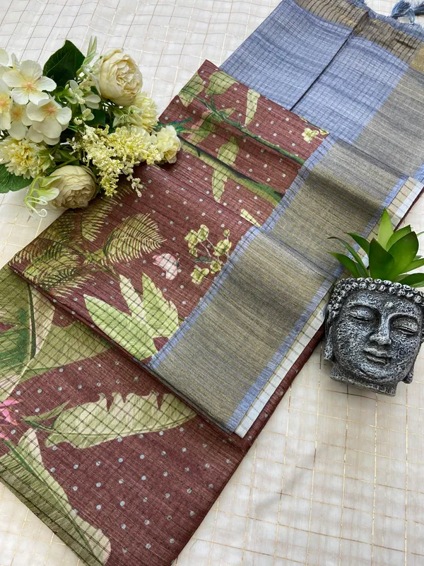 Jisha_Grey_–_Checks_Design_Aesthetic_Edit_for_You_|_Soft_Tussar_Silk_Saree_with_Digital_Print,_Checks_Design_Saree_&_Digital_Print_Blouse_with_Tassels