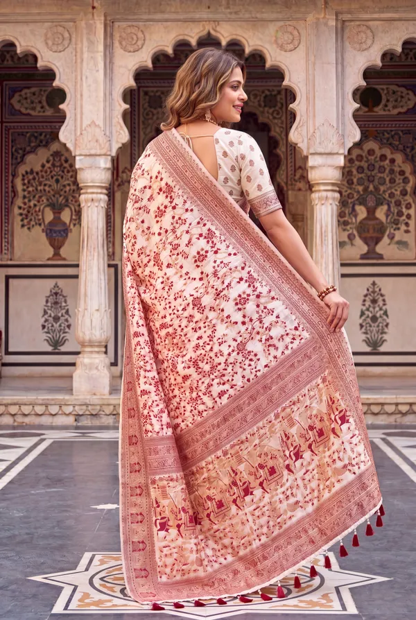 Vahnika_Red_–_Fiery_Wedding_Special_|_Soft_Jamdani_Cotton_Silk_Saree_with_Resham_Weaving,_Resham_Woven_Design_Pallu_&_Running_Blouse_with_Tassels