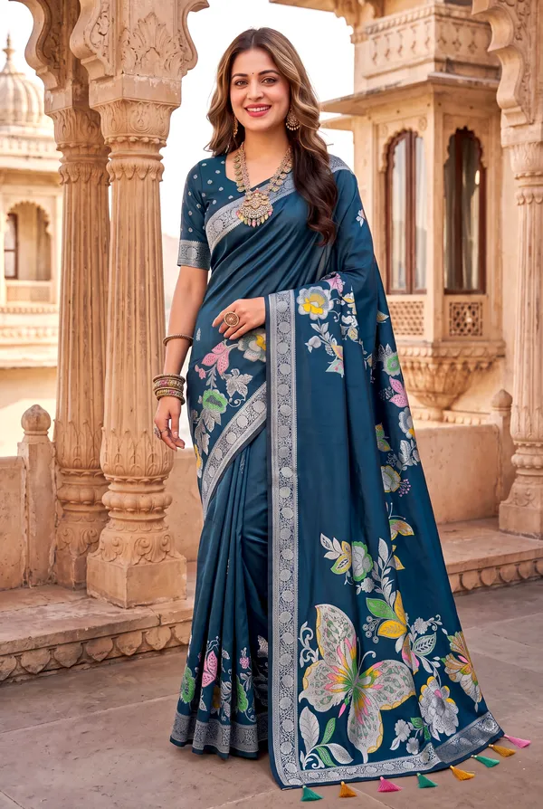 Titli_Rama_Green_–_Butterfly_Navratri_Special_|_Soft_Silk_Saree_with_Woven_Zari_Work,_Butterfly_Design_Saree_&_Running_Blouse_with_Tassels