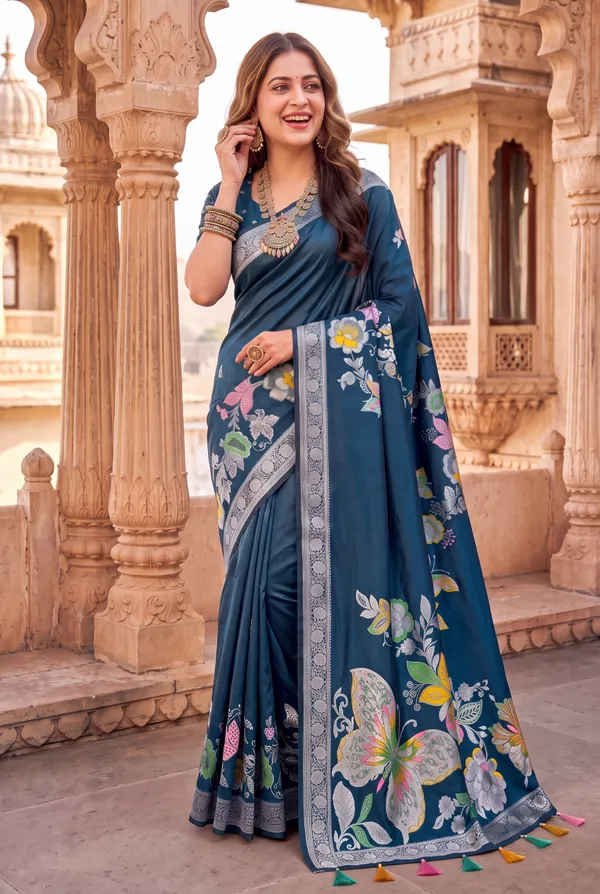 Titli_Rama_Green_–_Butterfly_Navratri_Special_|_Soft_Silk_Saree_with_Woven_Zari_Work,_Butterfly_Design_Saree_&_Running_Blouse_with_Tassels