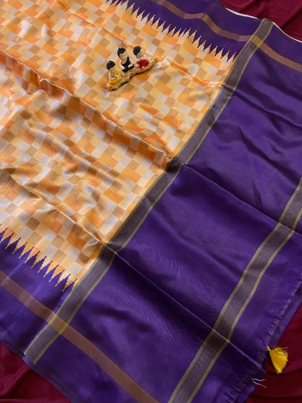 Soft_Tussar_Silk_sarees_with_Beautiful_Digital_Print_With_Attractive_Border_And_Contrast_Print_Blouse_With_Tassels