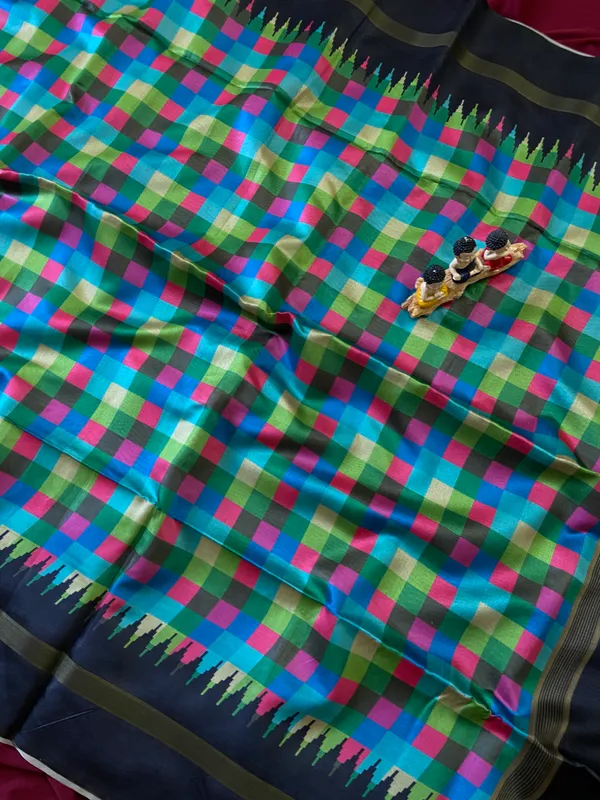 Soft_Tussar_Silk_sarees_with_Beautiful_Digital_Print_With_Attractive_Border_And_Contrast_Print_Blouse_With_Tassels