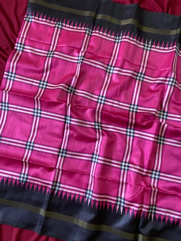 Soft_Tussar_Silk_sarees_with_Beautiful_Digital_Print_With_Attractive_Border_And_Contrast_Print_Blouse_With_Tassels