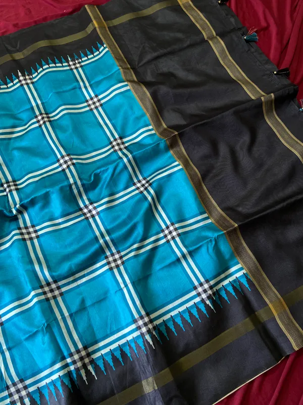 Soft_Tussar_Silk_sarees_with_Beautiful_Digital_Print_With_Attractive_Border_And_Contrast_Print_Blouse_With_Tassels