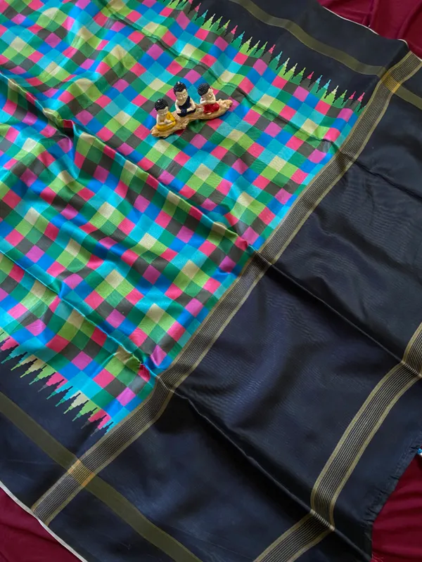 Soft_Tussar_Silk_sarees_with_Beautiful_Digital_Print_With_Attractive_Border_And_Contrast_Print_Blouse_With_Tassels