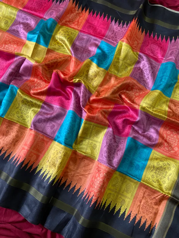 Soft_Tussar_Silk_sarees_with_Beautiful_Digital_Print_With_Attractive_Border_And_Contrast_Print_Blouse_With_Tassels