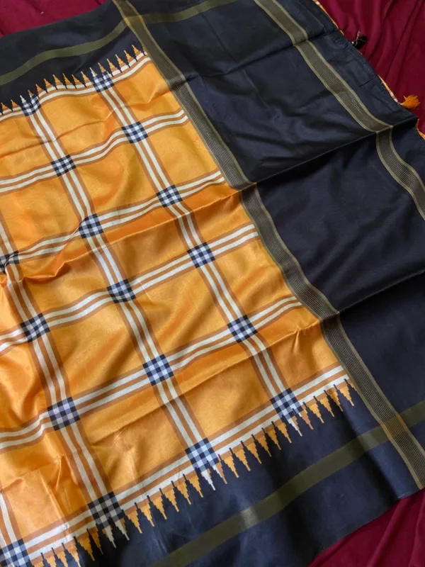 Soft_Tussar_Silk_sarees_with_Beautiful_Digital_Print_With_Attractive_Border_And_Contrast_Print_Blouse_With_Tassels