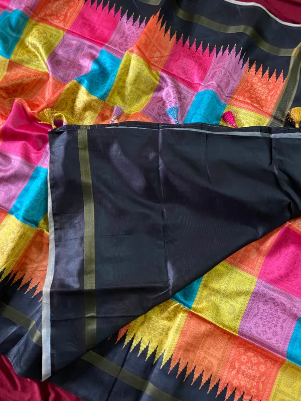 Soft_Tussar_Silk_sarees_with_Beautiful_Digital_Print_With_Attractive_Border_And_Contrast_Print_Blouse_With_Tassels