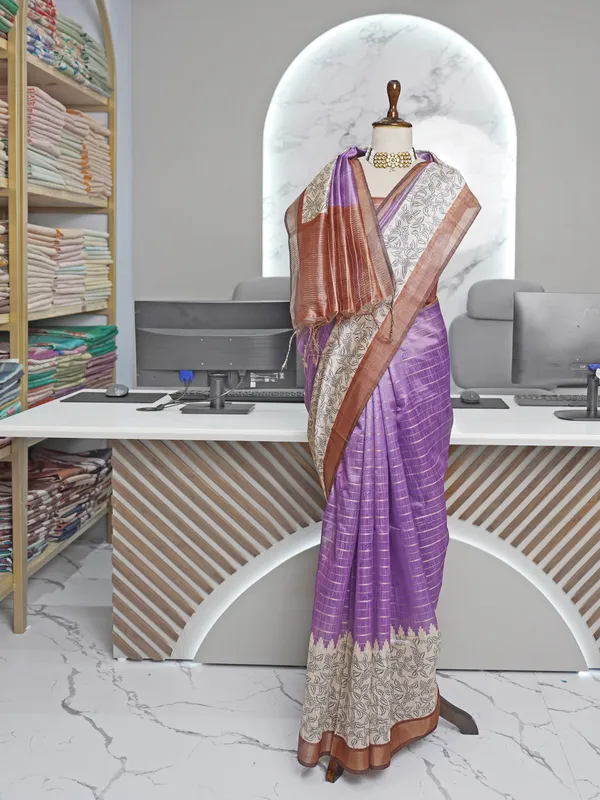 Soft_Semi_Tussar_Silk_sarees_with_Beautiful_Digital_Print_With_Attractive_Border_And_Contrast_Print_Blouse_With_Tassels