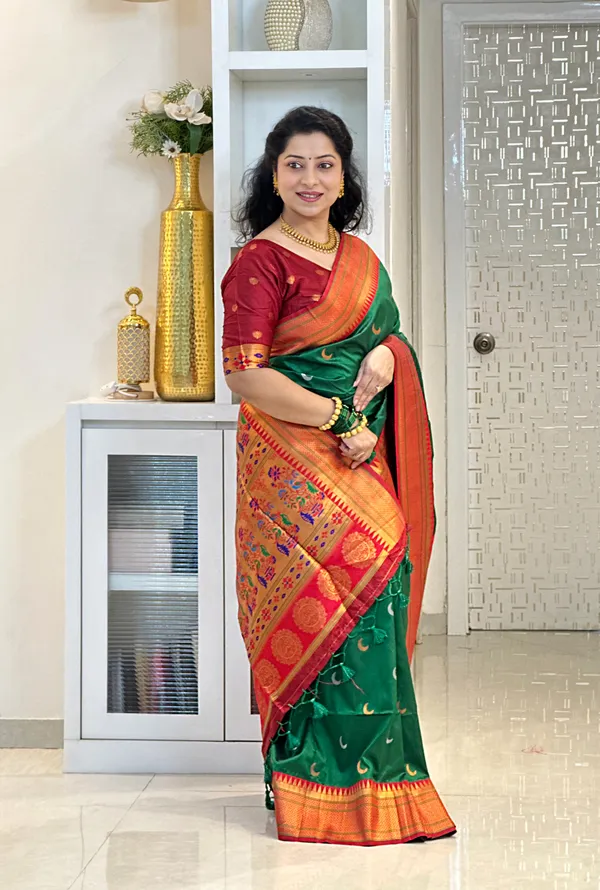 Rajeshri_Green_–_Royal_Wedding_Special_|_Premium_Soft_Paithani_Silk_Saree_with_Weaving_Pattern,_Rich_Pallu_&_Border_&_Weaving_Blouse_with_Tassels